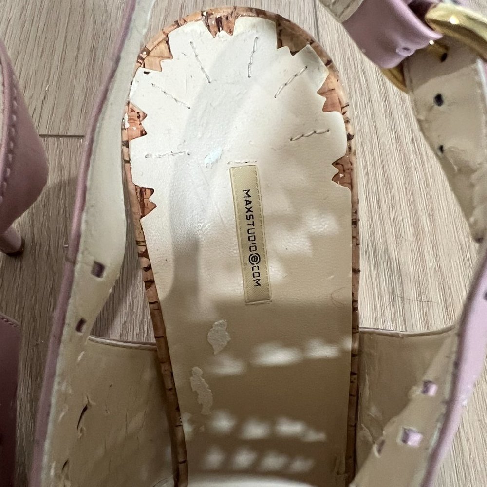 Pink leather upper Maxstudio contemporary slingback heel with cutouts - Picture 3 of 11
